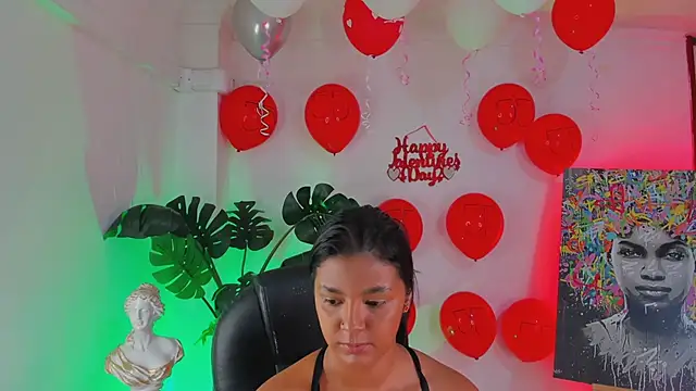 Snapshot of JANYLOVE__ chatting on February 9, 2026, 10:52 am JANYLOVE online show from February 9, 2026, 10:52 am