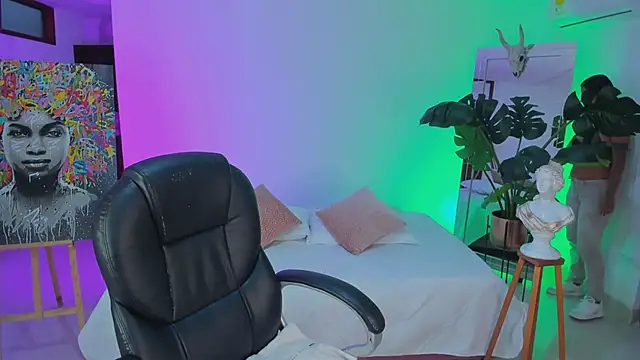 Snapshot of JANYLOVE__ chatting on February 17, 2026, 10:45 am JANYLOVE online show from February 17, 2026, 10:45 am