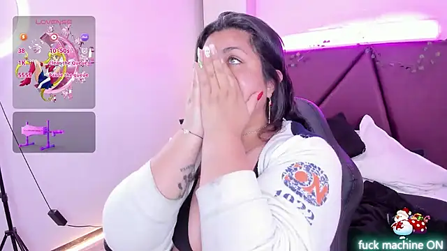 Karlee Greys  online show from December 16, 2024, 8:26 pm