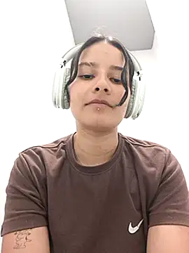 Snapshot of _vaness chatting on January 3, 2025, 8:10 am vaness online show from January 3, 2025, 8:10 am