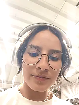 Snapshot of _vaness chatting on January 15, 2025, 5:40 am vaness online show from January 15, 2025, 5:40 am