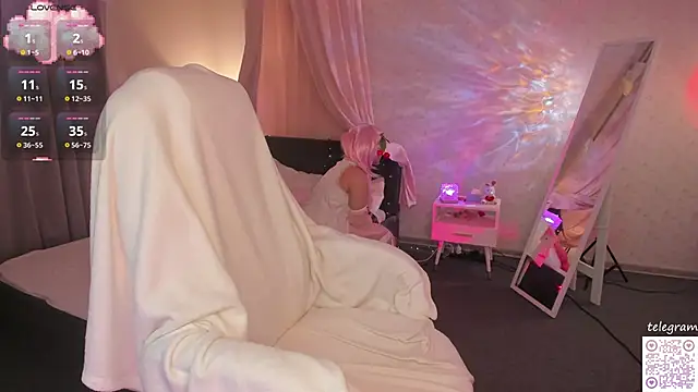 lilly Cherry  online show from November 16, 2025, 11:38 am