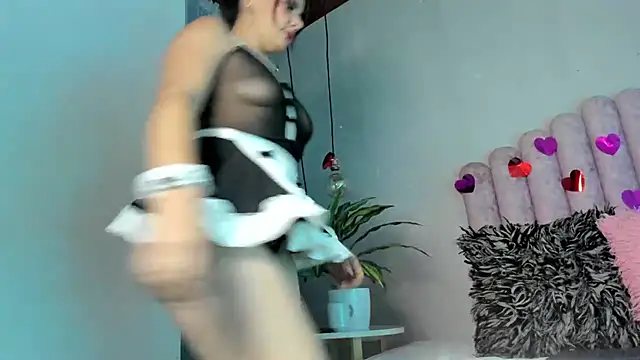 SusanBenett online show from March 17, 2025, 6:42 pm