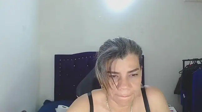 vikyadams online show from March 19, 2025, 4:36 am