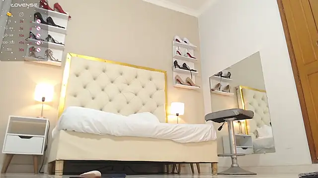 Sara Gomez online show from October 30, 2025, 3:52 am