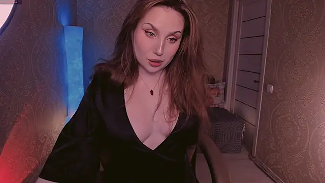 Eesmaaarrr online show from September 27, 2025, 10:15 pm