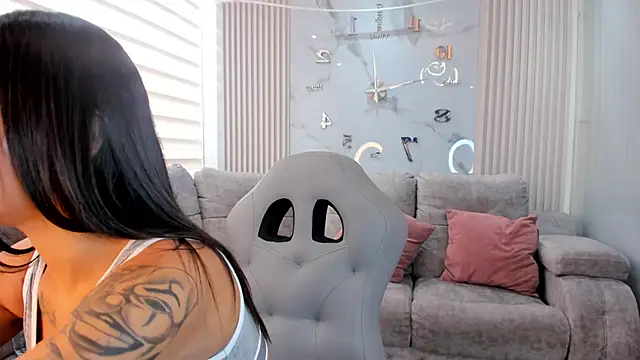 Violet spencer online show from March 14, 2025, 4:40 pm