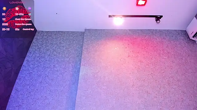 VanessaKalo online show from October 4, 2025, 1:47 am