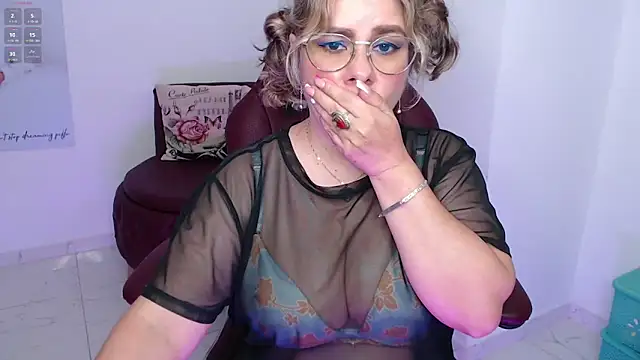 Snapshot of zehra_sanem chatting on February 14, 2025, 1:02 am zehra sanem online show from February 14, 2025, 1:02 am