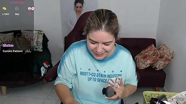 Snapshot of zehra_sanem chatting on November 17, 2025, 4:24 pm zehra sanem online show from November 17, 2025, 4:24 pm