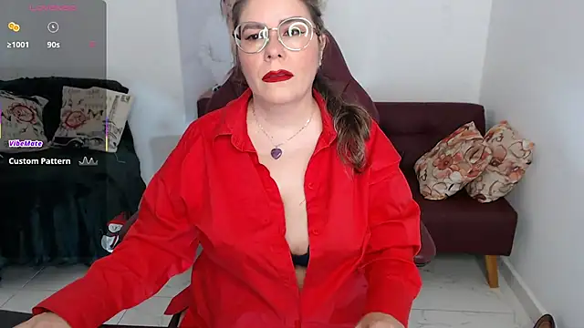 Snapshot of zehra_sanem chatting on November 19, 2025, 7:25 pm zehra sanem online show from November 19, 2025, 7:25 pm