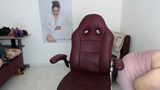 Snapshot of zehra_sanem chatting on January 8, 2026, 8:22 pm zehra sanem online show from January 8, 2026, 8:22 pm