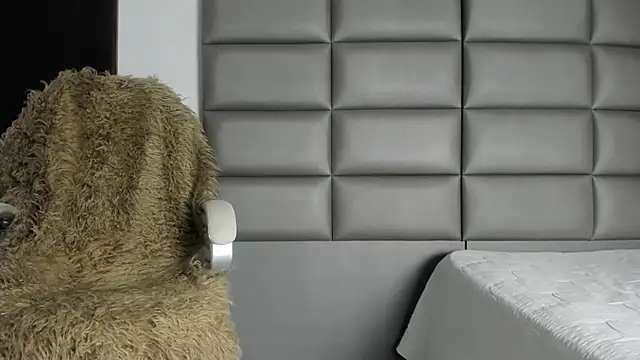 dereksmith2 online show from February 4, 2025, 9:41 pm