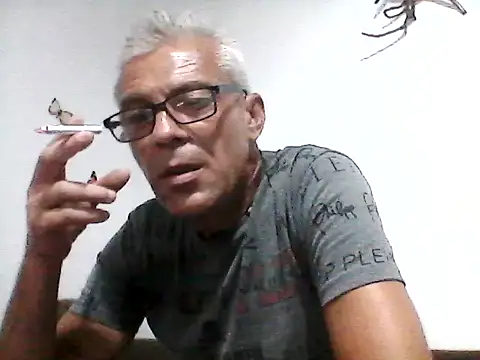 Snapshot of Picolo4111 chatting on September 20, 2025, 7:26 pm Picolo4111 online show from September 20, 2025, 7:26 pm