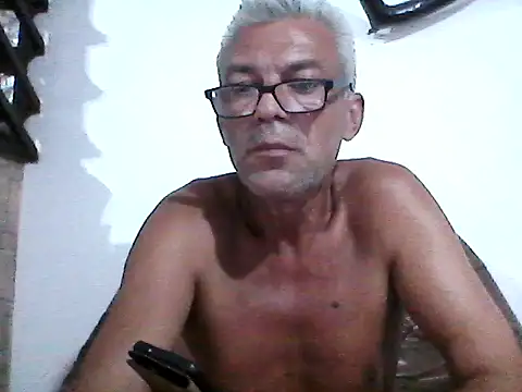 Snapshot of Picolo4111 chatting on September 23, 2025, 7:55 am Picolo4111 online show from September 23, 2025, 7:55 am
