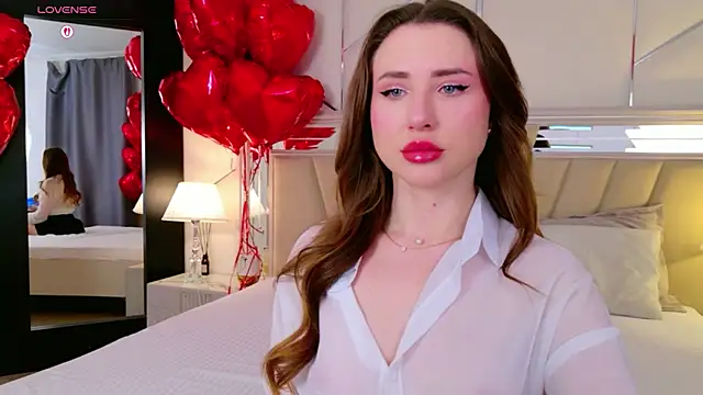 Jullia Carter online show from February 16, 2026, 6:42 am