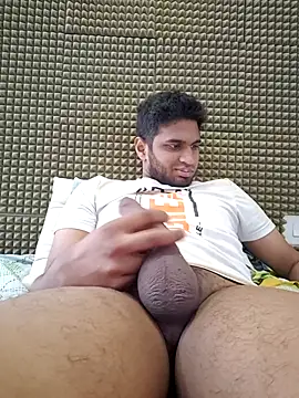 Snapshot of mykecockslong chatting on February 10, 2026, 7:45 am mykecockslong online show from February 10, 2026, 7:45 am