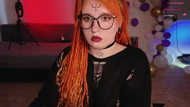 The Full Red Moon online show from October 18, 2025, 9:21 am