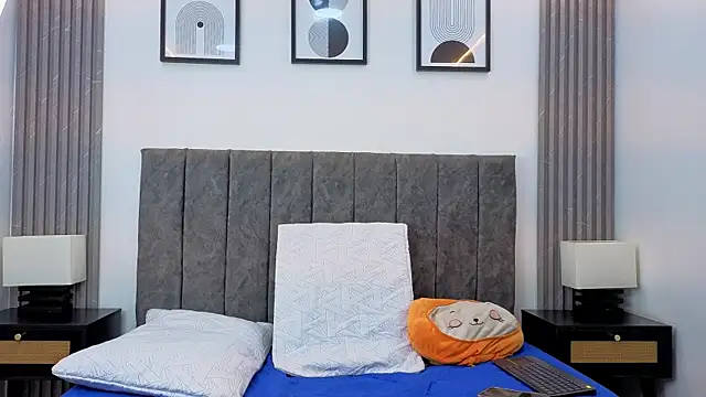 Snapshot of Luciana_Ortiz1 chatting on February 12, 2026, 1:17 pm Luciana Ortiz1 online show from February 12, 2026, 1:17 pm