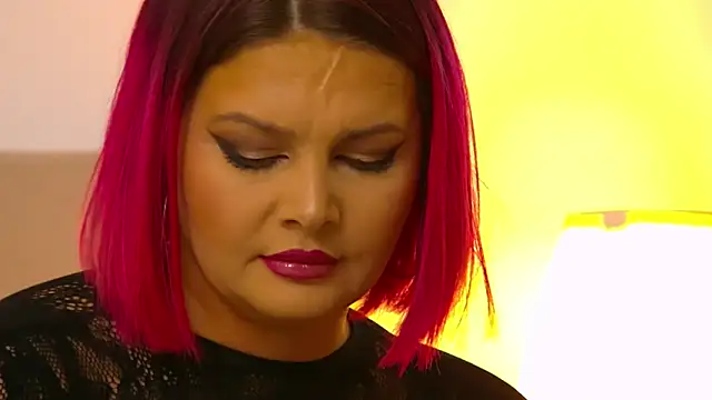 RissaRheys online show from December 3, 2024, 8:50 pm