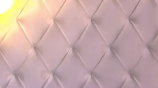 RissaRheys online show from November 26, 2025, 9:05 pm