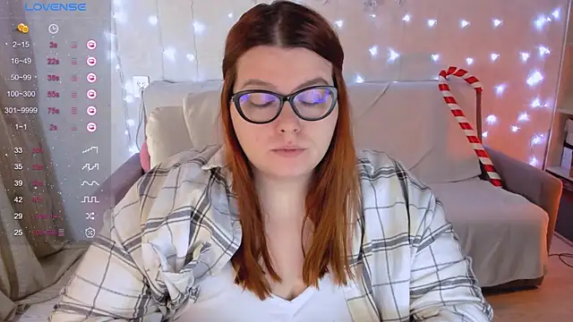 Snapshot of Melissa_Purr chatting on January 7, 2025, 3:03 am Melissa Purr online show from January 7, 2025, 3:03 am