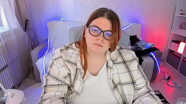 Snapshot of Melissa_Purr chatting on March 9, 2025, 8:29 am Melissa Purr online show from March 9, 2025, 8:29 am