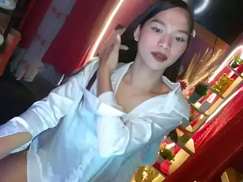 Ur dreamgurl05 online show from December 23, 2025, 6:11 am