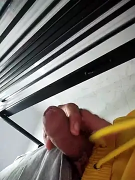 719610 online show from April 8, 2026, 2:55 am