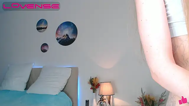 Snapshot of Mermaid_Melody chatting on December 30, 2024, 5:04 am Mermaid Melody online show from December 30, 2024, 5:04 am