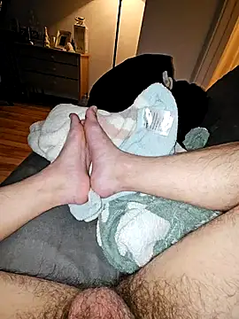 inkedboy7 online show from December 19, 2024, 7:18 am