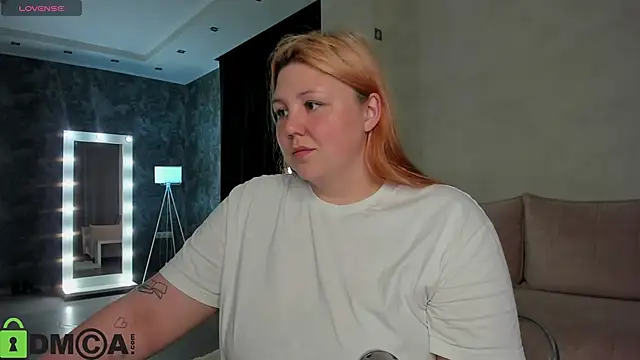 Ruth Oliver online show from September 28, 2025, 12:05 am