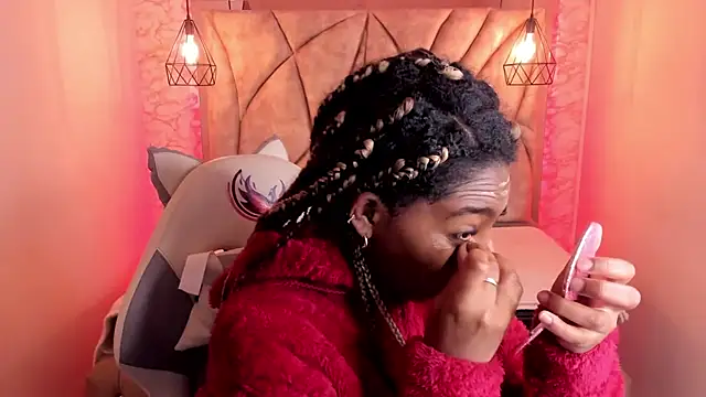 Queen perla  online show from February 21, 2025, 12:28 pm