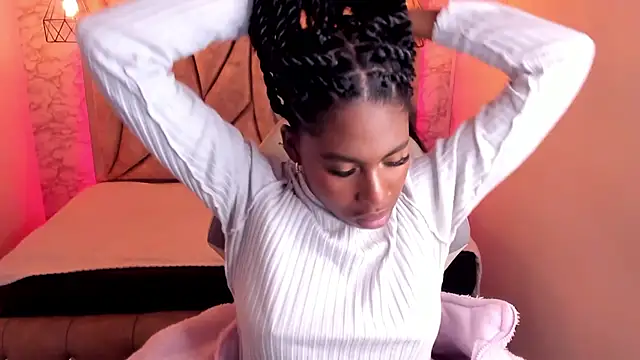 Queen perla  online show from March 5, 2025, 4:02 pm