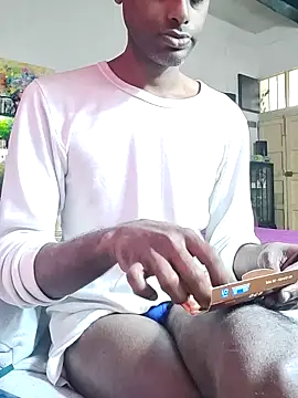 Snapshot of KeptupInosine chatting on February 4, 2026, 1:17 pm KeptupInosine online show from February 4, 2026, 1:17 pm