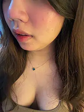 Hotellinh12 online show from April 26, 2026, 4:04 pm