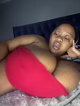 Chubbykarisma27 online show from April 24, 2026, 10:34 pm