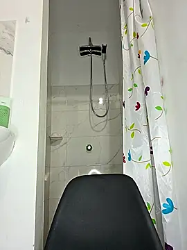 Watagatapitusberry1 online show from November 14, 2025, 1:15 am