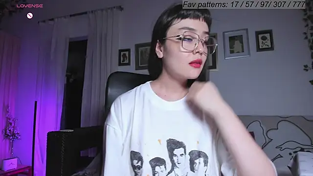 Conlosmichis online show from March 1, 2025, 2:48 am