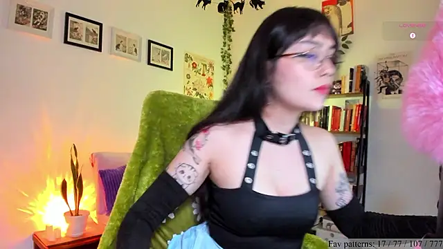 Conlosmichis online show from February 21, 2026, 12:55 am