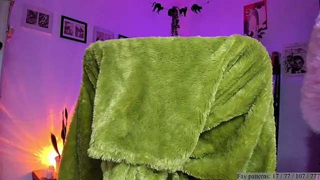 Conlosmichis online show from March 24, 2026, 11:32 pm