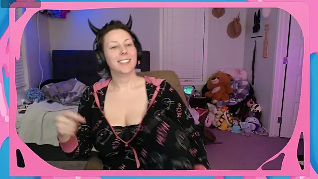 CirqueNoirBlu online show from October 29, 2025, 3:20 am