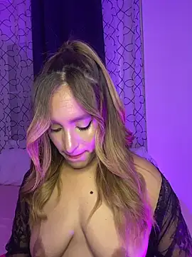 Agnescruzz online show from March 31, 2026, 11:49 pm