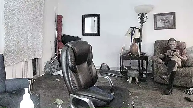 Clearlytothepoint420 online show from March 2, 2026, 7:48 am