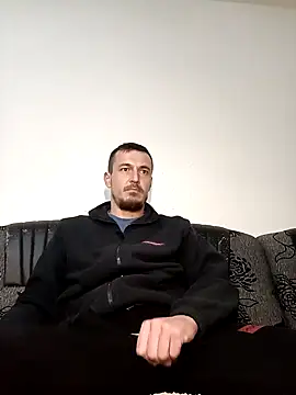 mayk18cm online show from January 29, 2025, 7:32 pm