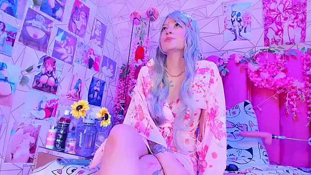 Snapshot of Alicebenett chatting on September 18, 2025, 8:33 pm Alicebenett online show from September 18, 2025, 8:33 pm