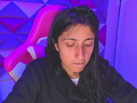 Cameron cutte online show from December 19, 2025, 3:13 am