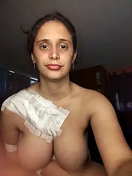 Snapshot of Catalinacandela chatting on March 3, 2026, 7:42 pm Catalinacandela online show from March 3, 2026, 7:42 pm