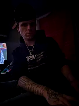 traejddd online show from October 16, 2025, 4:46 am