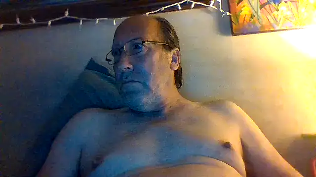 hornyrich69 online show from April 17, 2026, 5:54 am